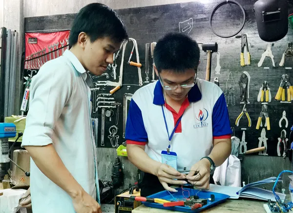 Mai Nguyễn Hoàng Nam đã có 2 ngày kiến tập bổ ích tại ĐH Sư Phạm Kỹ Thuật TPHCM