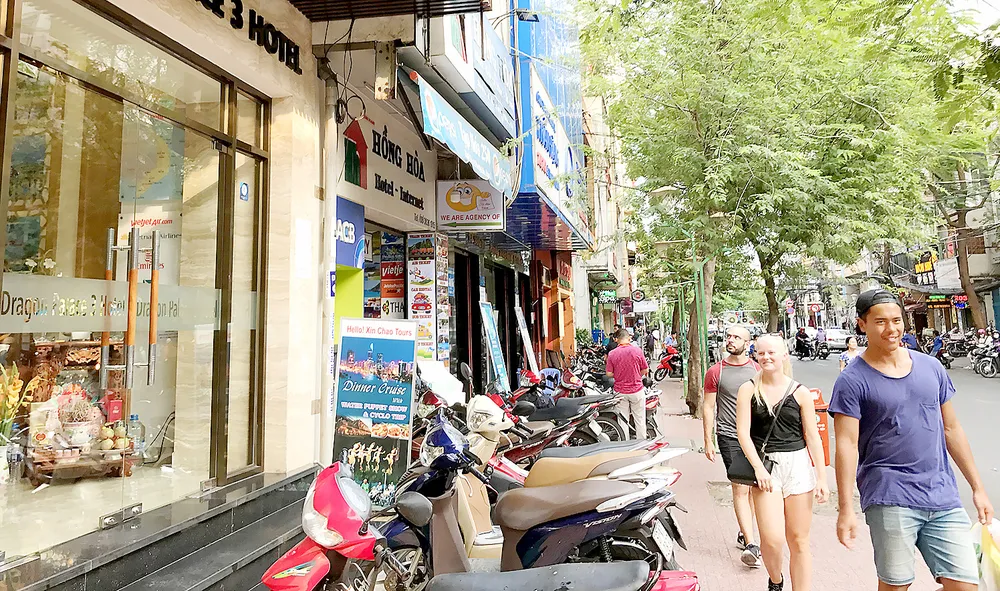 Đường Đề Thám, cùng với đường Bùi Viện được đề xuất sẽ trở thành phố đi bộ 	. Ảnh: VIỆT DŨNG