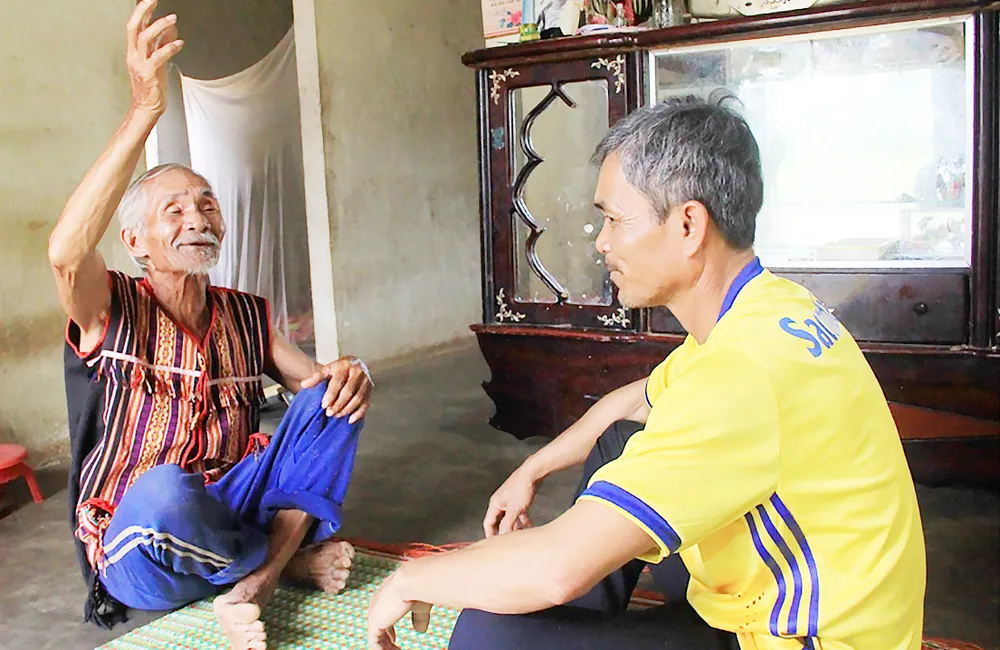 Già A Lưu buồn vì người học kể khan ngày càng ít đi           . Ảnh: Hữu Phúc