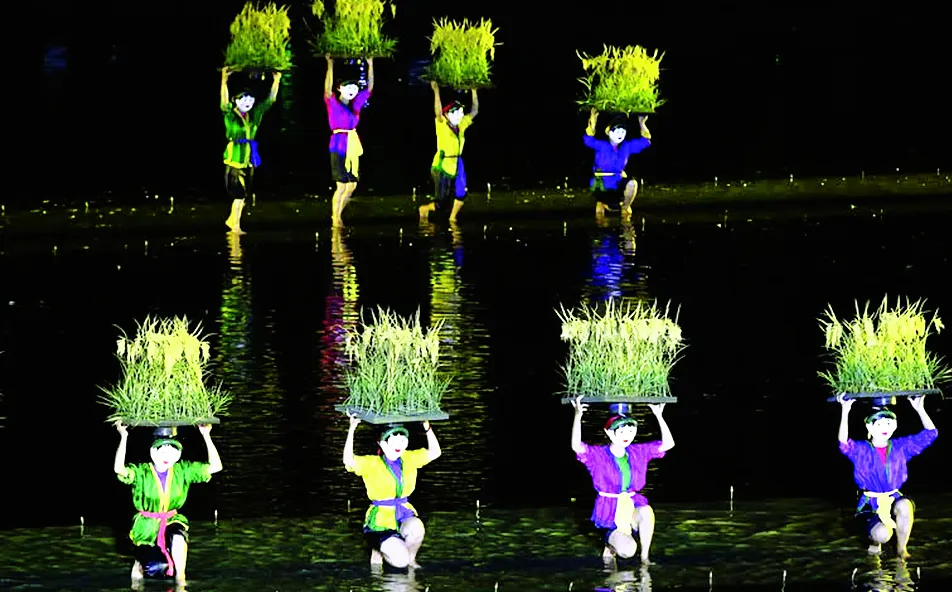 Nghệ thuật có thể “móc ví” du khách? ảnh 1