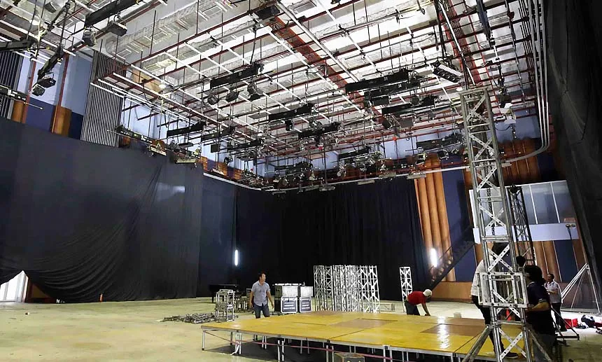 Công ty cổ phần phim Giải Phóng: Kiện tụng và nợ nần ảnh 1