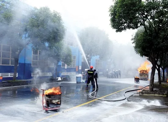 Diễn tập phòng ngừa, xử lý sự cố hóa chất ở một doanh nghiệp tại TPHCM