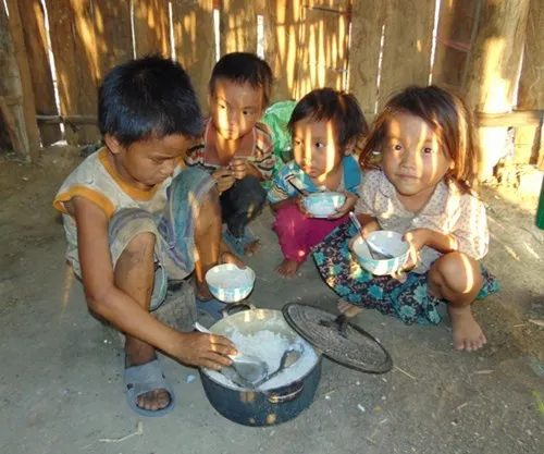 Cải thiện tình trạng suy dinh dưỡng thấp còi ở  trẻ em Việt Nam  ảnh 1