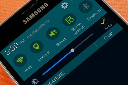 Cách bảo vệ đôi mắt khi thường xuyên làm việc trên máy tính - ảnh 1