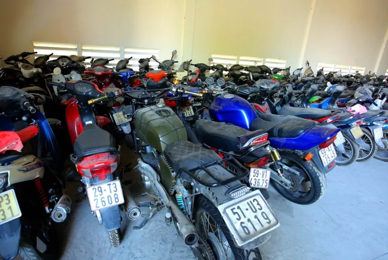 [ẢNH] Ngỡ ngàng một vạn xe máy không ai nhận ở TP.HCM chờ bán sắt vụn - ảnh 14