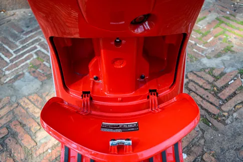 Vespa LX125 mới: khác biệt từ ‘trái tim’ ẩn sau hình hài cũ - ảnh 19