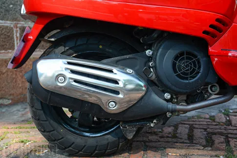 Vespa LX125 mới: khác biệt từ ‘trái tim’ ẩn sau hình hài cũ - ảnh 15