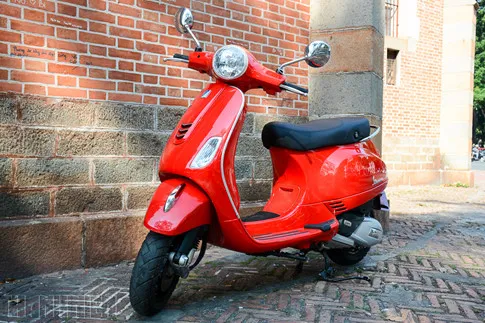 Vespa LX125 mới: khác biệt từ ‘trái tim’ ẩn sau hình hài cũ - ảnh 5