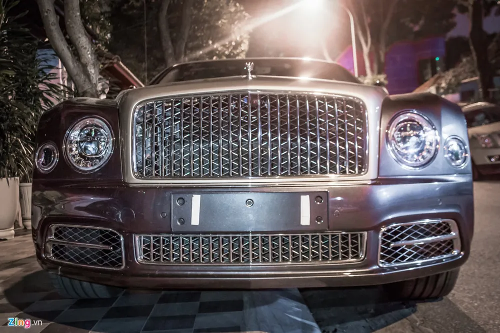 Sedan sieu sang Bentley Mulsanne EWB 2017 dau tien tai HN hinh anh 4