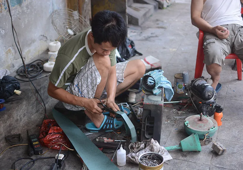 Nhà 'đất vàng' phố cổ, nửa thế kỷ tỉ mỉ sửa quạt cổ lỗ sĩ tiền triệu - ảnh 4