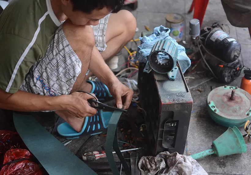 Nhà 'đất vàng' phố cổ, nửa thế kỷ tỉ mỉ sửa quạt cổ lỗ sĩ tiền triệu - ảnh 5