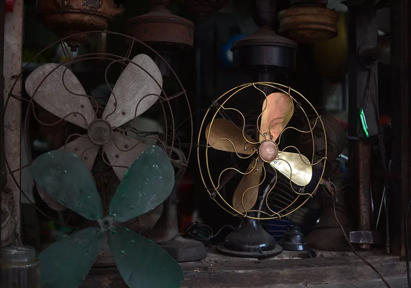 Nhà 'đất vàng' phố cổ, nửa thế kỷ tỉ mỉ sửa quạt cổ lỗ sĩ tiền triệu - ảnh 8