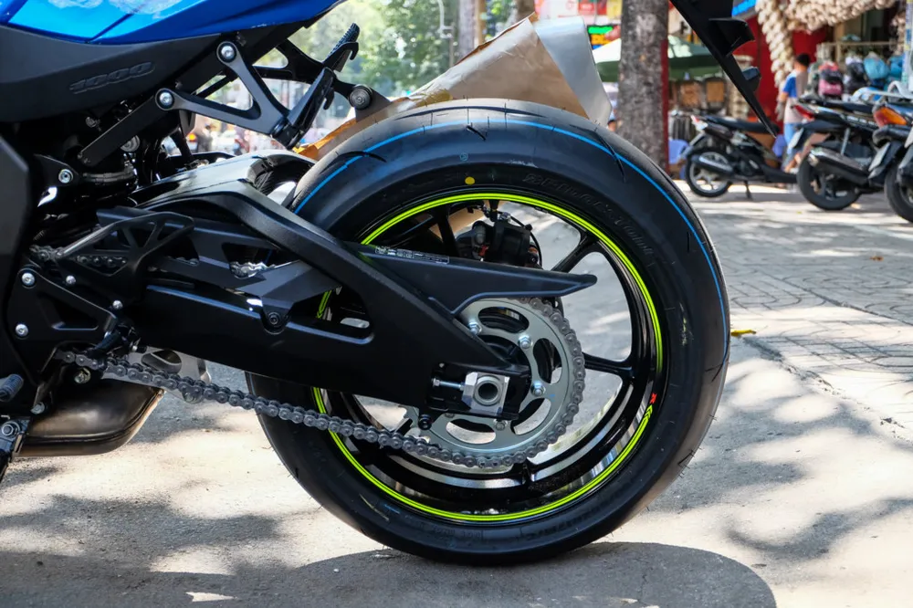 Suzuki GSX-R1000 2017 dau tien tai Viet Nam hinh anh 4