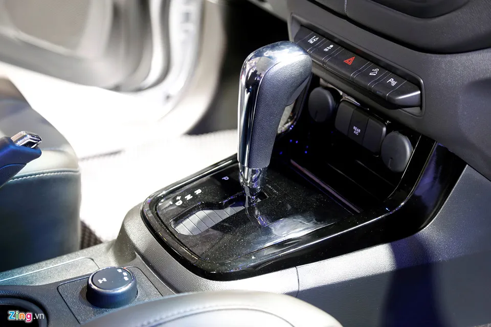 Chevrolet Trailblazer - doi thu Toyota Fortuner ra mat o Viet Nam hinh anh 14