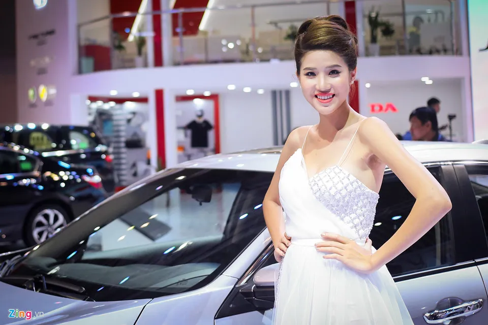 Bong hong tai trien lam oto Viet Nam 2017 hinh anh 6