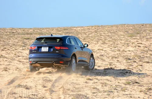 Đánh giá Jaguar F-Pace 2017: Bản lĩnh 'báo' đầu đàn - ảnh 10
