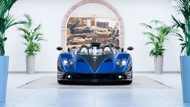 Siêu phẩm Pagani Zonda HP Barchetta có giá khiến nhà giàu cũng khóc - Ảnh 2.