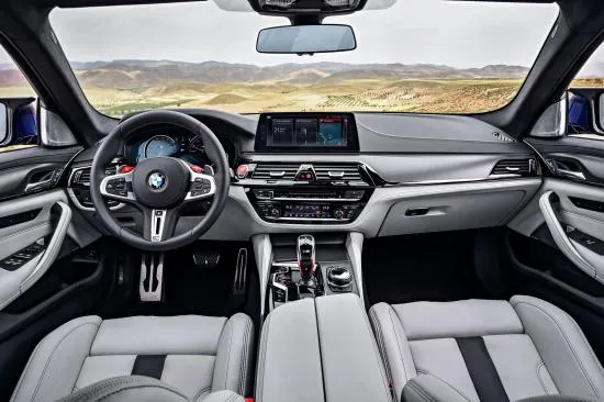 BMW trình làng sedan hiệu suất cao M5 2018 ảnh 35