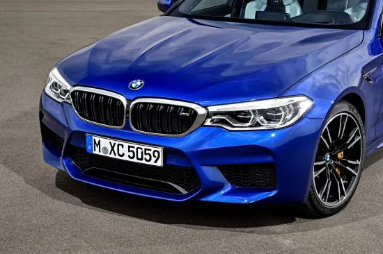 BMW trình làng sedan hiệu suất cao M5 2018 ảnh 24