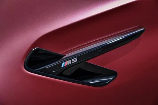 BMW trình làng sedan hiệu suất cao M5 2018 ảnh 38