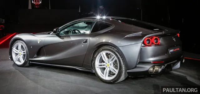Siêu xe Ferrari 812 Superfast chính thức trình làng tại Đông Nam Á với giá chưa thuế 8,38 tỷ Đồng - Ảnh 9.