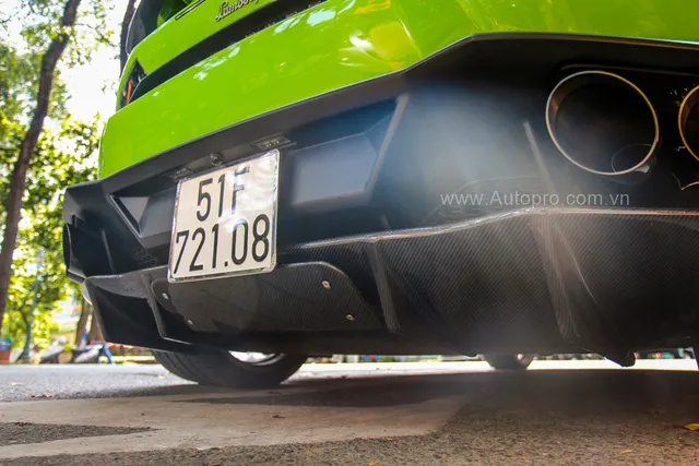 Lamborghini Huracan của bạn trai cũ nữ hoàng nội y Ngọc Trinh được độ khủng - Ảnh 10.
