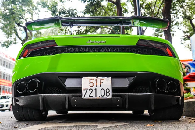 Lamborghini Huracan của bạn trai cũ nữ hoàng nội y Ngọc Trinh được độ khủng - Ảnh 14.