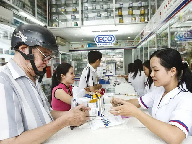 Nhà thuốc tây trong cuộc chiến thâu tóm ảnh 1