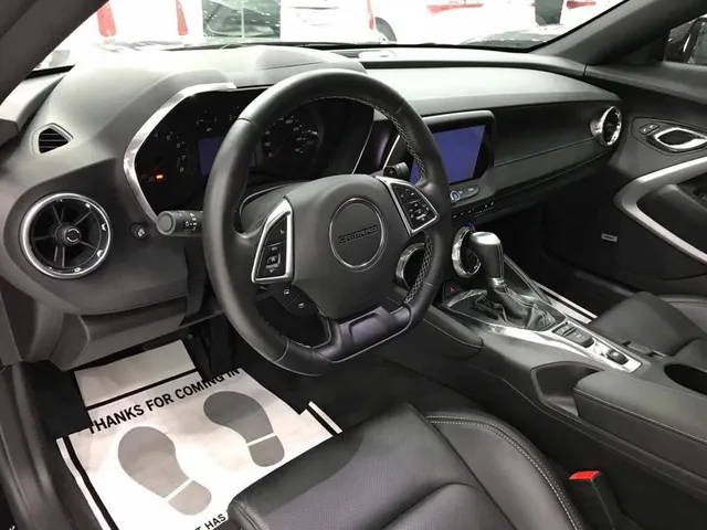 Thêm hàng hiếm Chevrolet Camaro RS 2017 được đưa về nước, trang bị thêm mâm độ của Ruff - Ảnh 7.