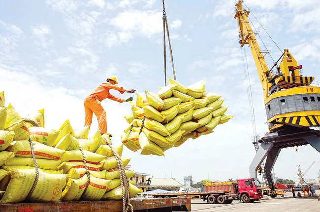 Tăng trưởng 6,7%vẫn là thách thức lớn ảnh 1