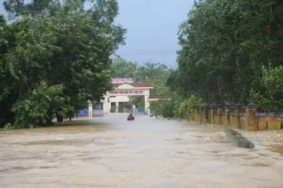 Sẽ xả tràn tự do toàn bộ các hồ chứa nước ảnh 2