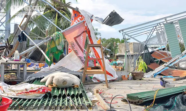 Khánh Hòa, Phú Yên - dồn sức khắc phục hậu quả bão ảnh 7