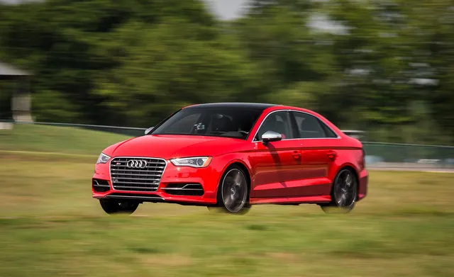 10 xe dùng động cơ 4 xy-lanh mạnh nhất hiện nay - Ảnh 10.