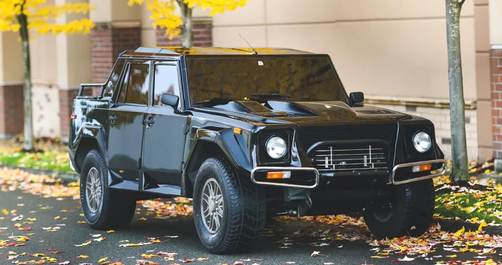Sieu SUV hiem Lamborghini LM002 duoc ban gia 467.000 USD hinh anh 1