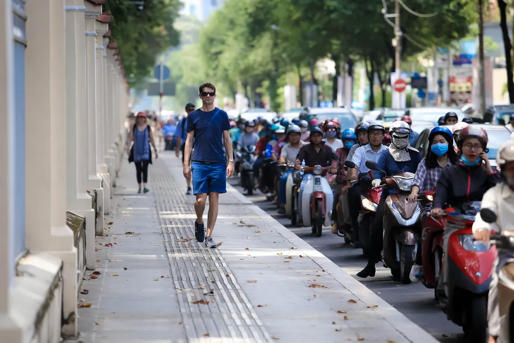 Thành phố thông minh từ vỉa hè