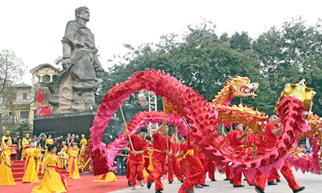 Nhìn nhận đúng văn hóa truyền thống ảnh 1