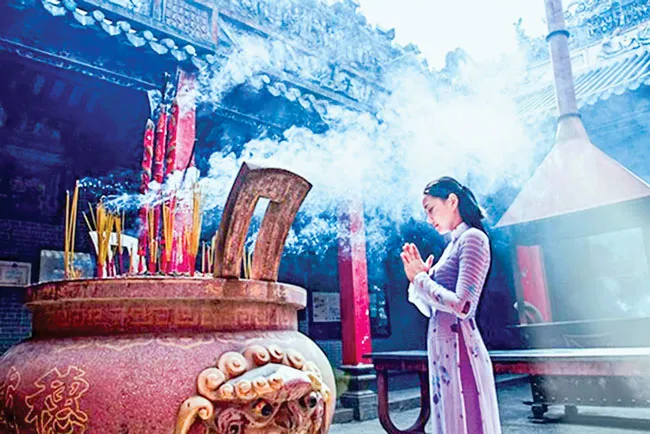 Vãn cảnh chùa Sài Gòn đầu xuân ảnh 1