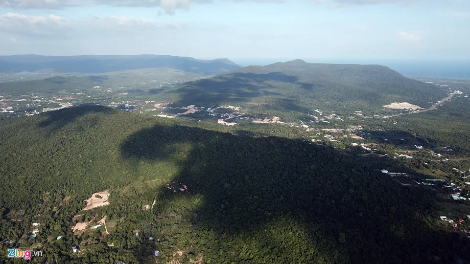 Dao ngoc Phu Quoc nhin tu tren cao hinh anh 17