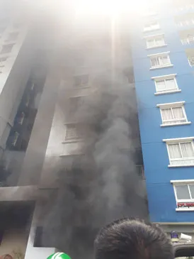 Cảnh báo các chung cư từ vụ cháy Carina Plaza ảnh 1