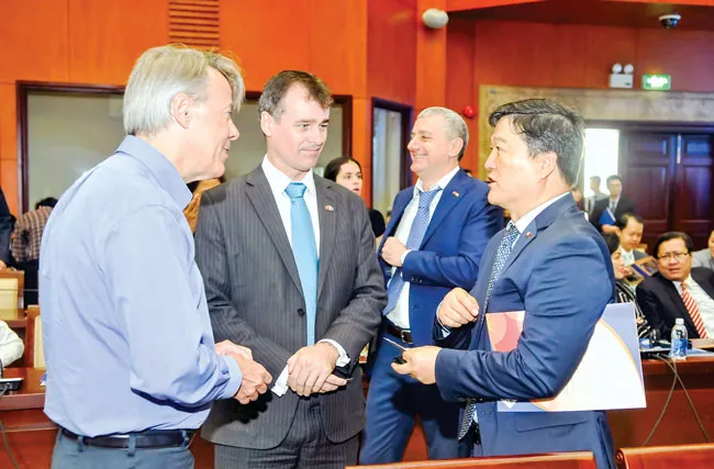 Thu hút FDI tại TPHCM: Đất lành, chim đậu ảnh 1