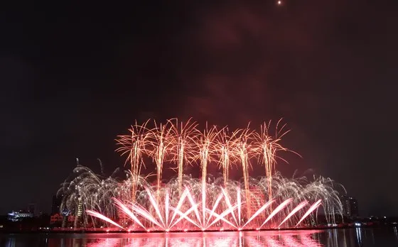 Bầu trời Đà Nẵng rực rỡ pháo hoa ảnh 5