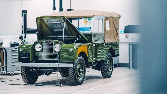 Đây là kho tàng xe cổ bí mật của Jaguar Land Rover - Ảnh 10.