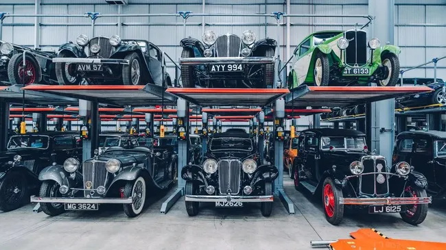 Kho tàng xe cổ bí mật của Jaguar Land Rover