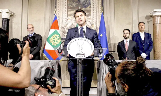 Thấp thỏm chính phủ mới Italia ảnh 1