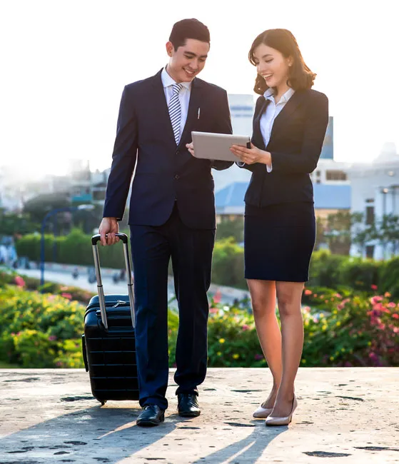 Doanh nghiệp hưởng lợi từ dịch vụ ngân hàng hiện đại ảnh 1