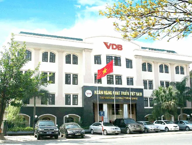 Siết bảo lãnh, tái cơ cấu nợ vay ảnh 1