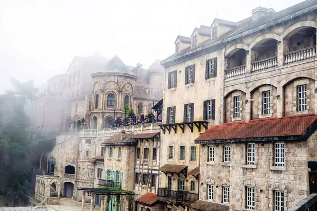 Làng cổ Pháp trên đỉnh Bà Nà ảnh 7