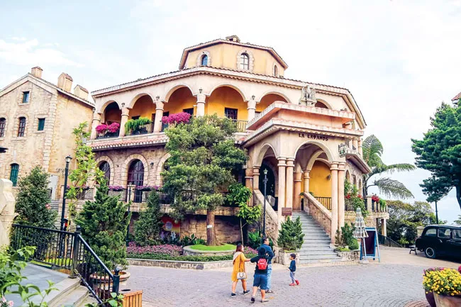 Làng cổ Pháp trên đỉnh Bà Nà ảnh 10