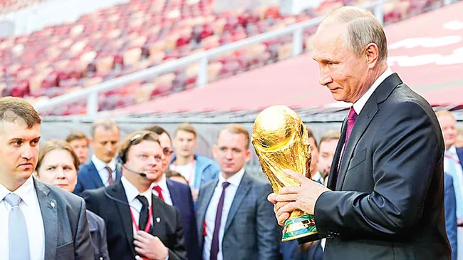 World Cup - Trái bóng và lợi nhuận? (K2): Cơ hội hốt tiền ảnh 1