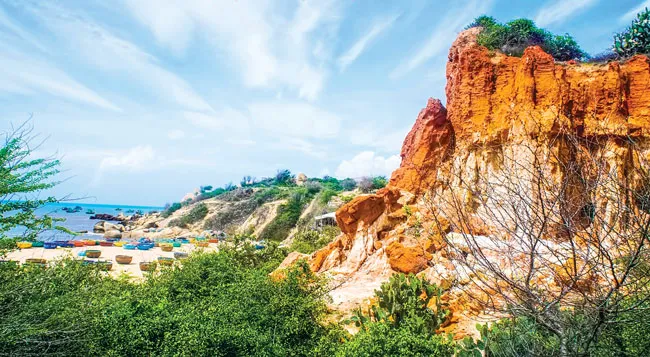 Tuyệt cảnh bờ biển Nam Trung Bộ ảnh 7